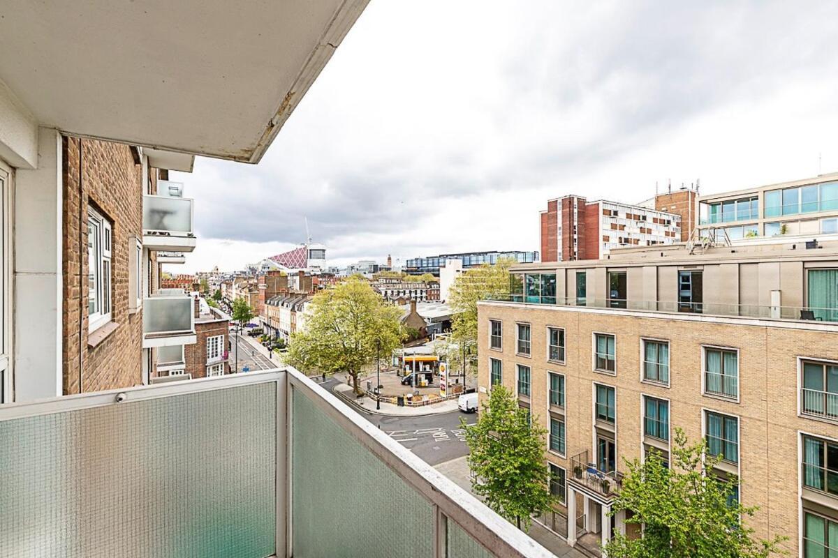 Modern Apartment With Balcony Londres Exterior foto